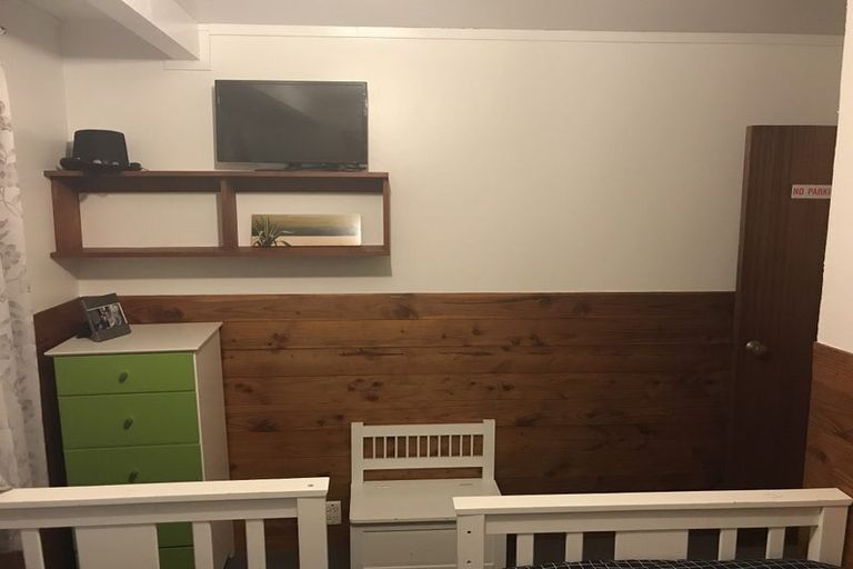 Photo of property in 34 Mark Avenue, Paparangi, Wellington, 6037