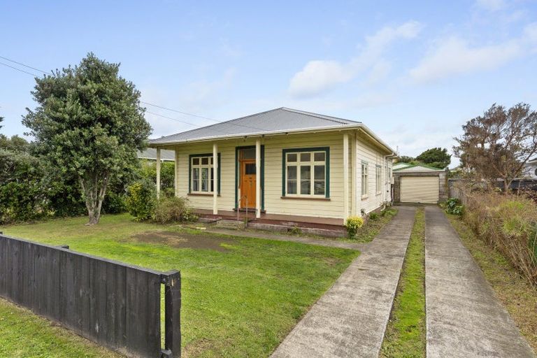 Photo of property in 84 Puriri Street, Gonville, Whanganui, 4501