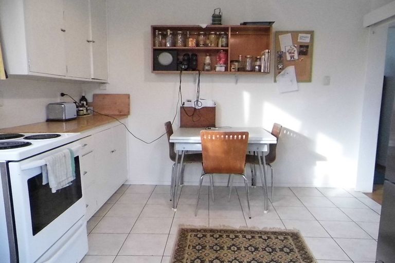 Photo of property in 572f1- Fergusson Drive, Trentham, Upper Hutt, 5018