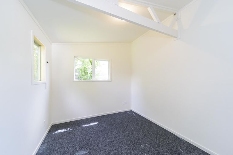 Photo of property in 24 Manchester Street, Takaro, Palmerston North, 4412