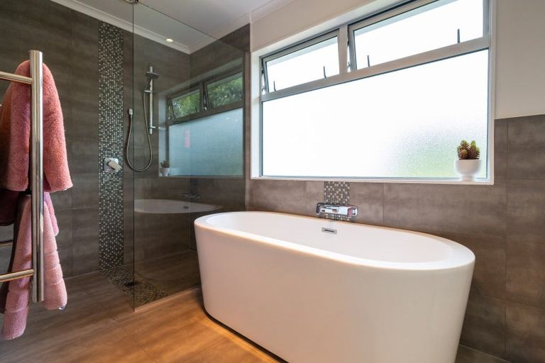Photo of property in 18 Hyla Road, Haumoana, 4102