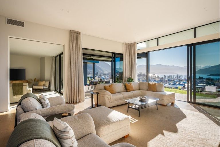 Photo of property in Meadowstone Alpha Series, 24 Jade Drive, Wanaka, 9305