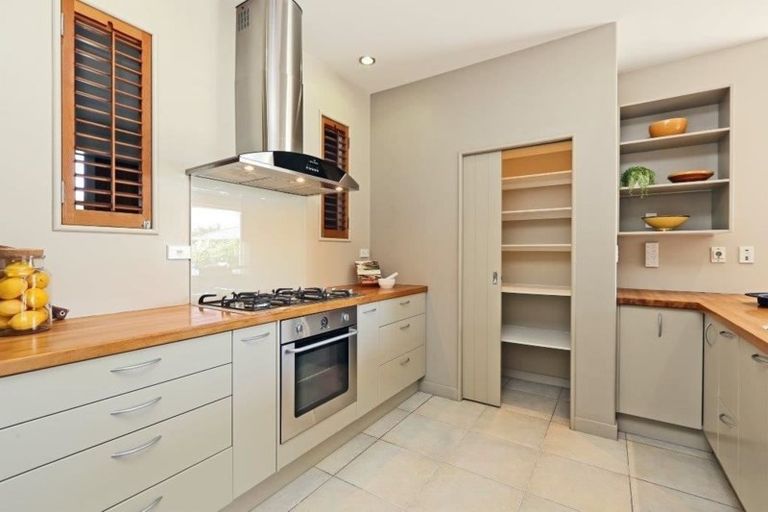 Photo of property in 9 Olive Grove, Havelock North, 4130