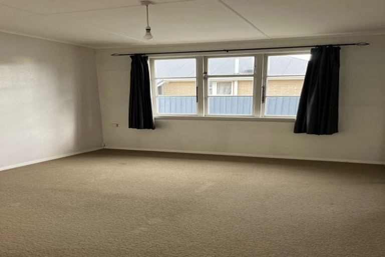 Photo of property in 30 Ealing Street, Redwood, Christchurch, 8051