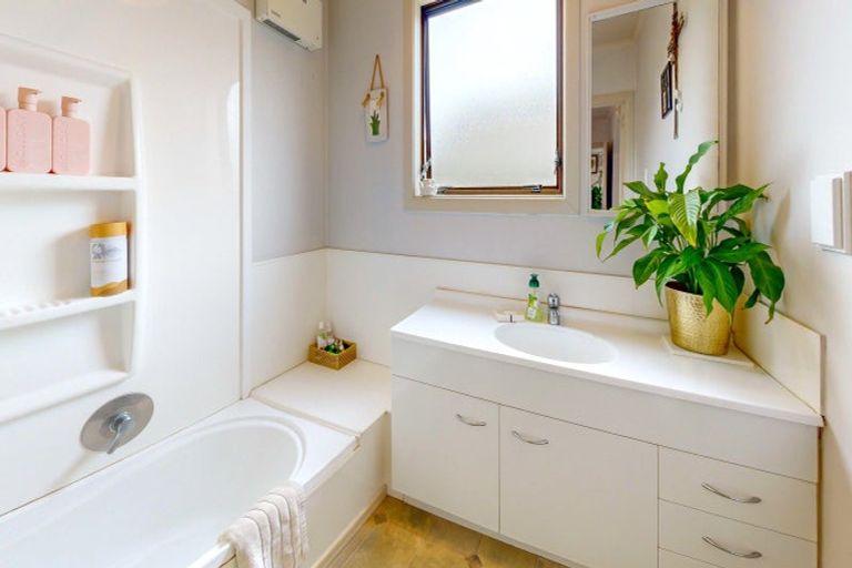 Photo of property in 128 Kiwi Road, Whangamata, 3620