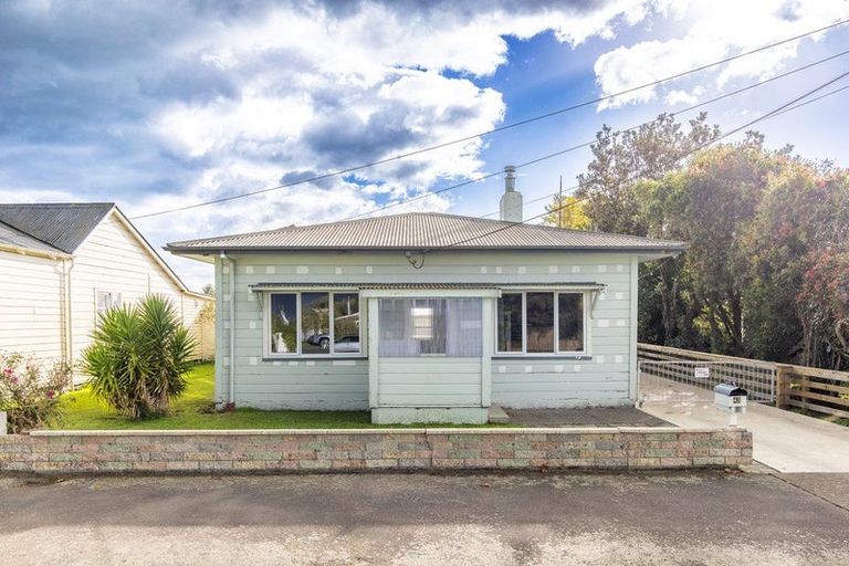Photo of property in 42 Sydney Street, Takapau, 4203