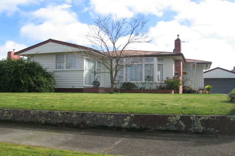 Photo of property in 15 Newhaven Place, Roslyn, Palmerston North, 4414