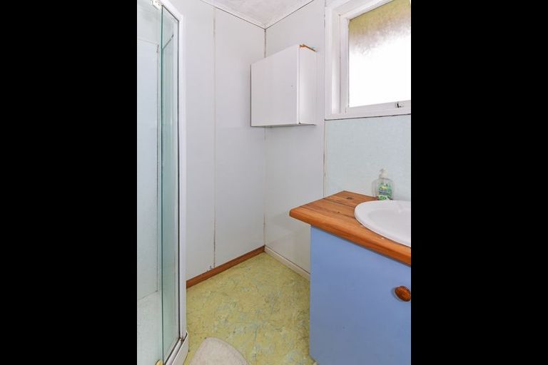 Photo of property in 519 Massey Road, Mangere, Auckland, 2022