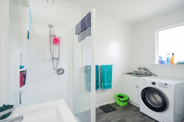 Photo of property in 48a-c Beatrice Street, Avenal, Invercargill, 9810