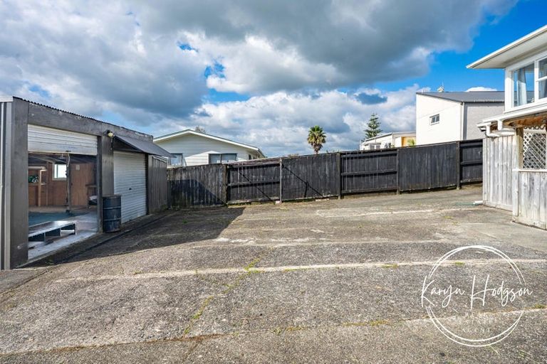Photo of property in 103 Hurndall Street East, Maungaturoto, 0520