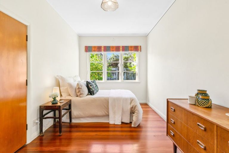 Photo of property in 307 Karori Road, Karori, Wellington, 6012