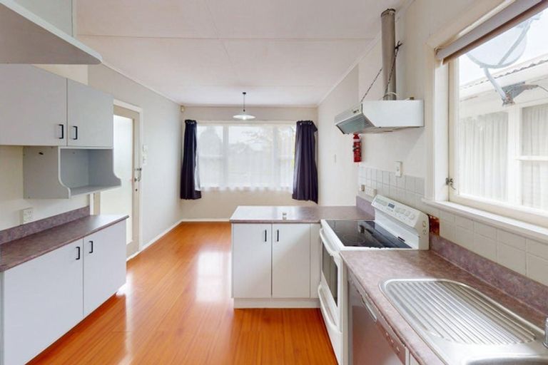 Photo of property in 7 Abraham Crescent, Milson, Palmerston North, 4414