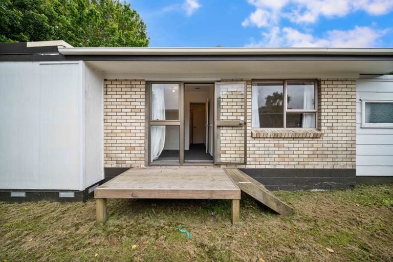 Photo of property in 2/515 Weymouth Road, Weymouth, Auckland, 2103