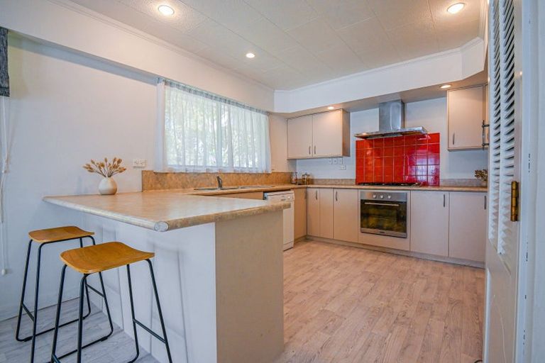 Photo of property in 3 Russell Street, Waipukurau, 4200