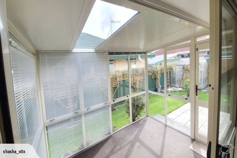 Photo of property in 24 Devon Street, Levin, 5510