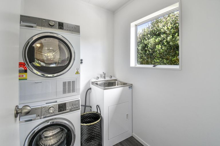 Photo of property in 94 King Street, Waiuku, 2123