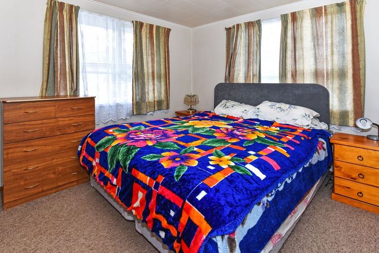 Photo of property in 519 Massey Road, Mangere, Auckland, 2022