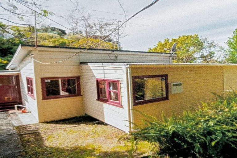 Photo of property in 20 Balfour Street, Mornington, Wellington, 6021