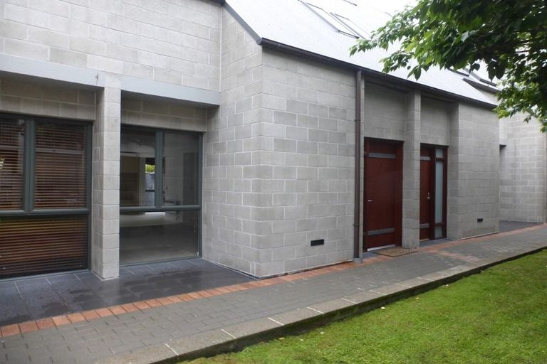 Photo of property in 6/868 Colombo Street, Christchurch Central, Christchurch, 8013