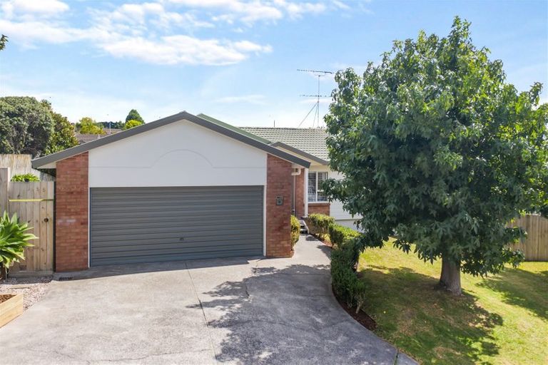 Photo of property in 10 Pelican Lane, Unsworth Heights, Auckland, 0632