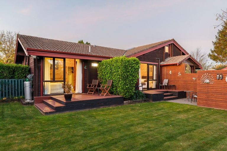 Photo of property in 42 Steadman Road, Broomfield, Christchurch, 8042