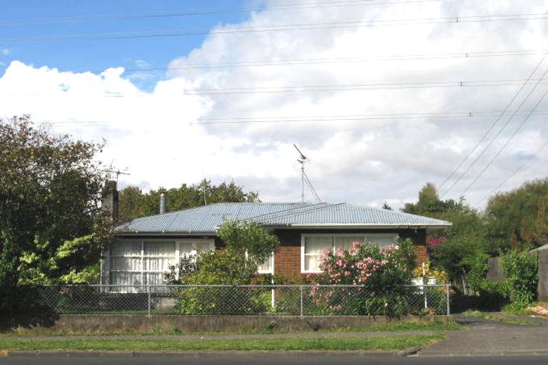 Photo of property in 114 Portage Road, New Lynn, Auckland, 0600