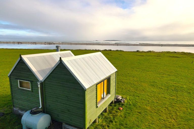 Photo of property in 25 Fox Moth Drive, Haast, 7886