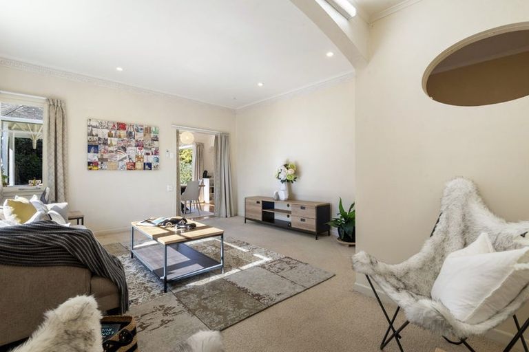 Photo of property in 1/26 Queens Parade, Devonport, Auckland, 0624