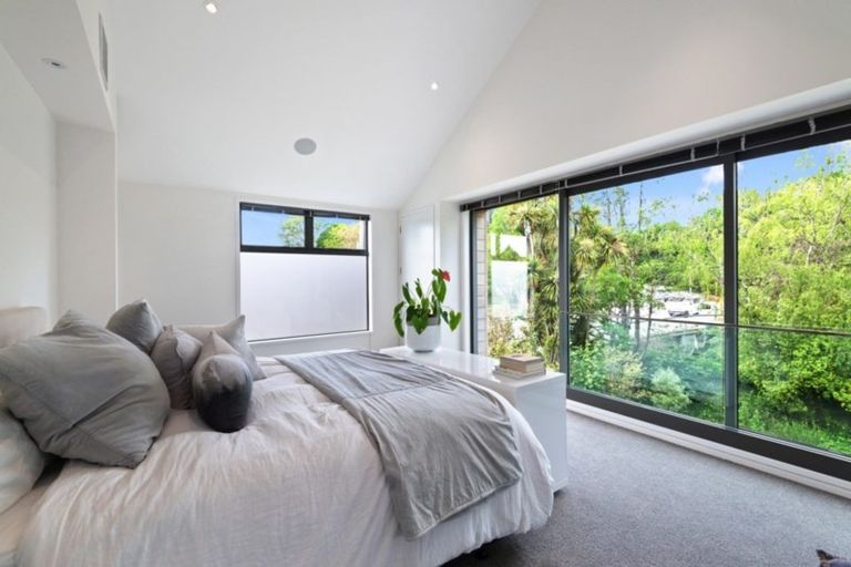 Photo of property in 1 Wood Lane, Fendalton, Christchurch, 8014