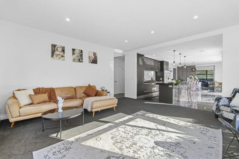 Photo of property in 13 Fernbrook Drive, Hurworth, New Plymouth, 4310