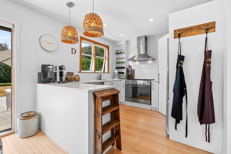 Photo of property in 67 Kuratawhiti Street, Greytown, 5712