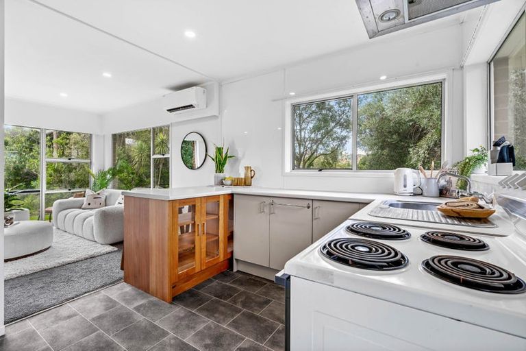 Photo of property in 2/19 Bentley Avenue, Glenfield, Auckland, 0629