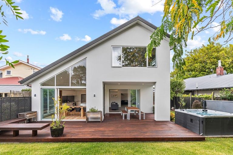 Photo of property in 66 Watford Street, Strowan, Christchurch, 8052