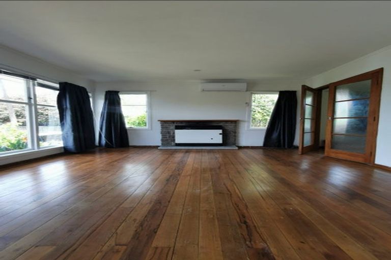 Photo of property in 7 Beaufield Lane, Te Atatu Peninsula, Auckland, 0610