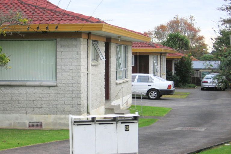 Photo of property in 1/32 Hayward Road, Papatoetoe, Auckland, 2025