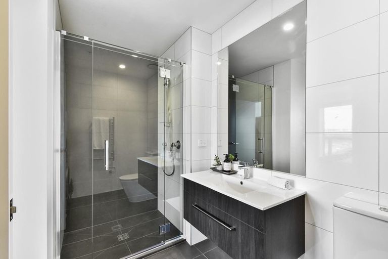 Photo of property in 1207/8 Lakewood Court, Manukau, Auckland, 2104