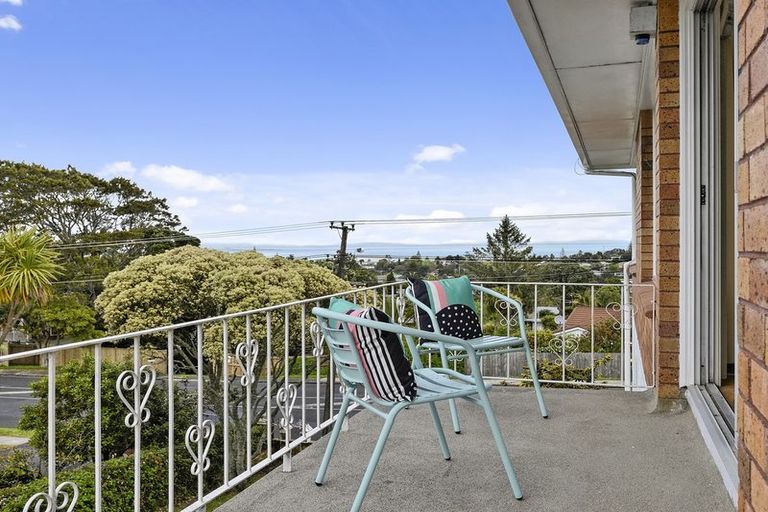 Photo of property in 117 Golf Road, New Lynn, Auckland, 0600