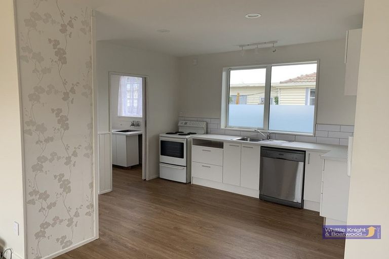 Photo of property in 17 Kearneys Road, Linwood, Christchurch, 8062