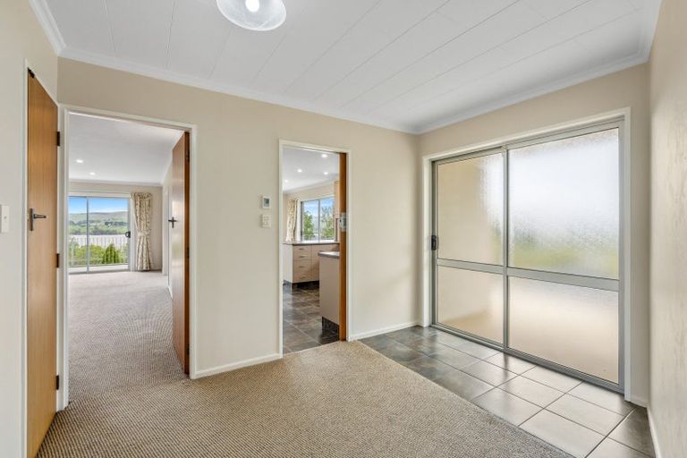 Photo of property in 10 Kilgour Street, Waihola, Milton, 9073