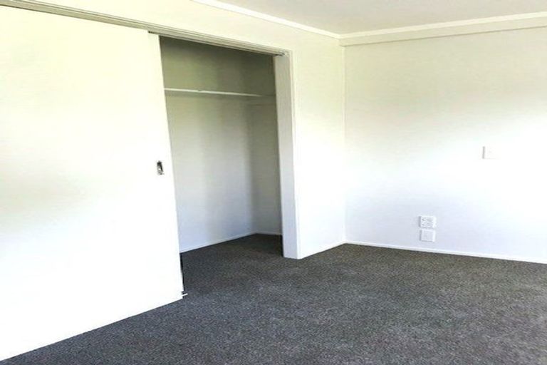 Photo of property in 12a/30 Westward Ho, Glen Eden, Auckland, 0602