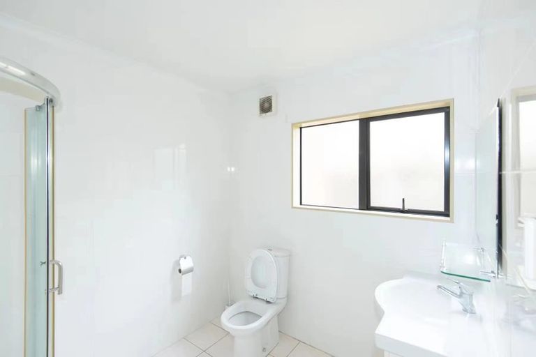 Photo of property in 19e Gloucester Road, Manurewa, Auckland, 2102