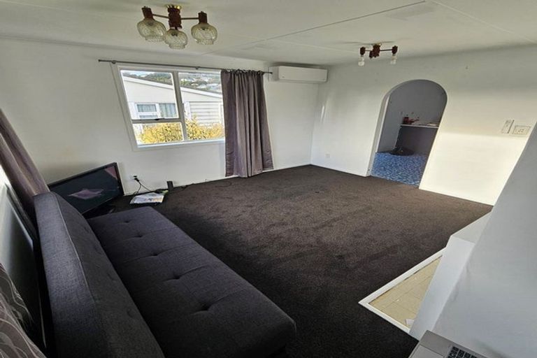 Photo of property in 75 Waihemo Street, Waitangirua, Porirua, 5024