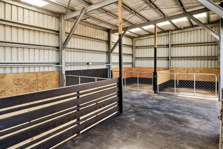 Photo of property in 1029 Ohariu Valley Road, Ohariu, Wellington, 6037