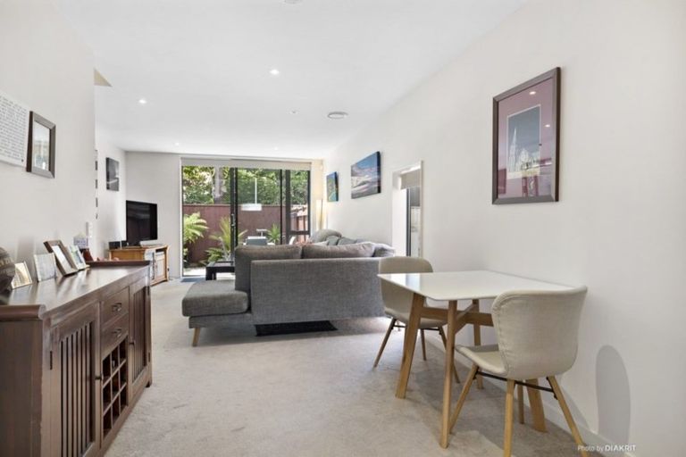 Photo of property in Nouvo Apartments, 21u5 Rugby Street, Mount Cook, Wellington, 6021