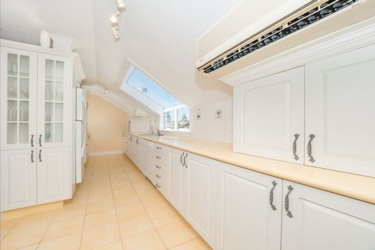 Photo of property in 50c Maunganui Road, Mount Maunganui, 3116