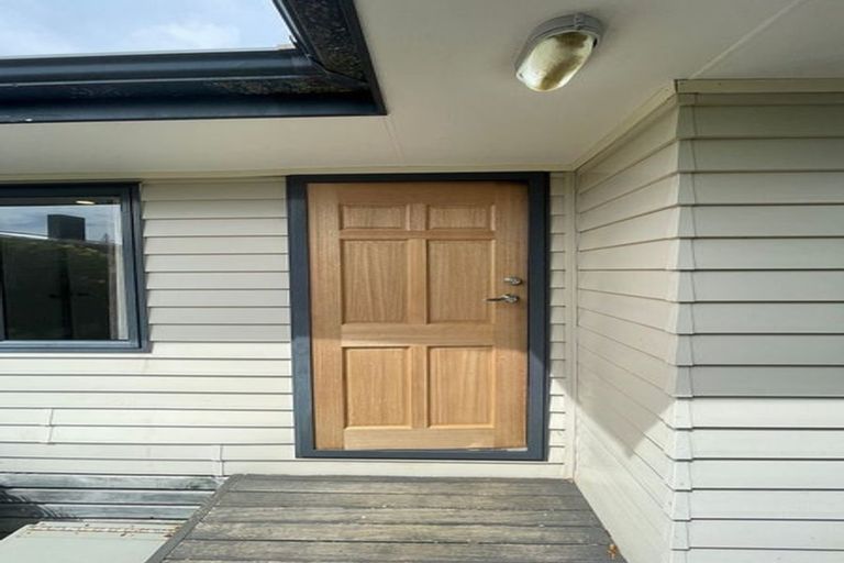 Photo of property in 226 Henderson Valley Road, Henderson, Auckland, 0612