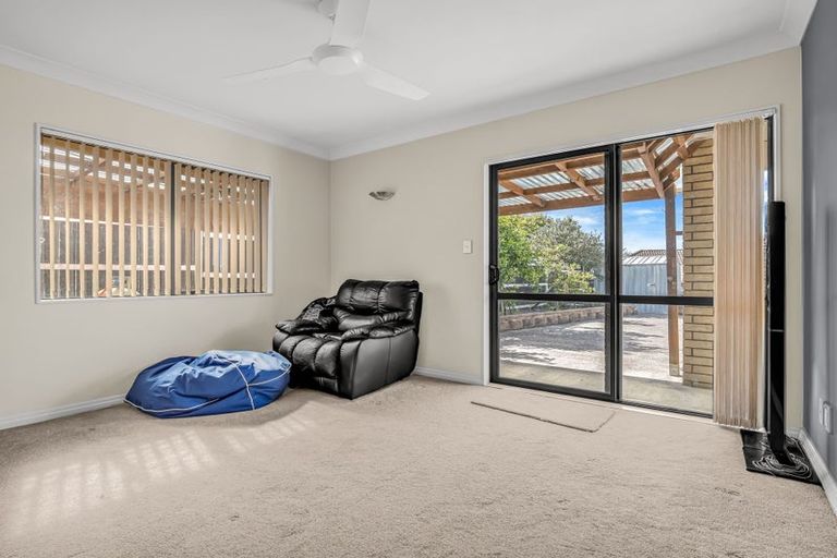 Photo of property in 9 Goh Place, Manurewa, Auckland, 2105