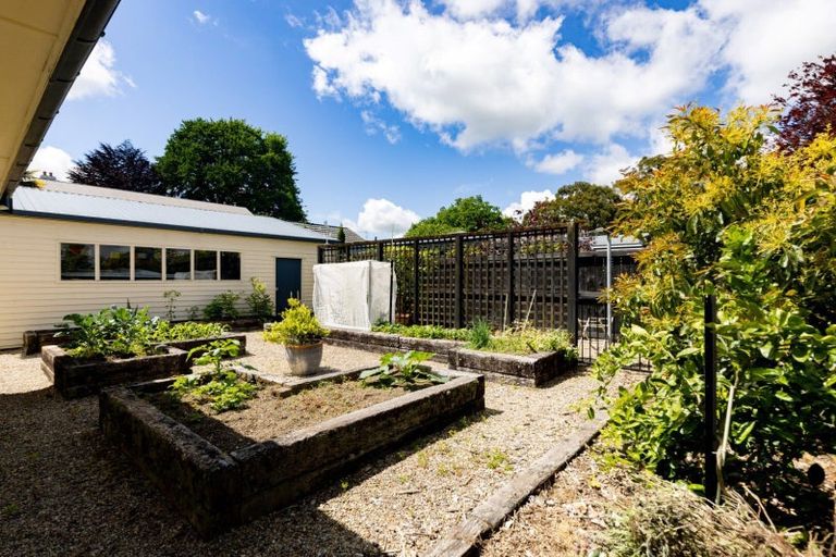 Photo of property in 69 Princes Street, Cambridge, 3434