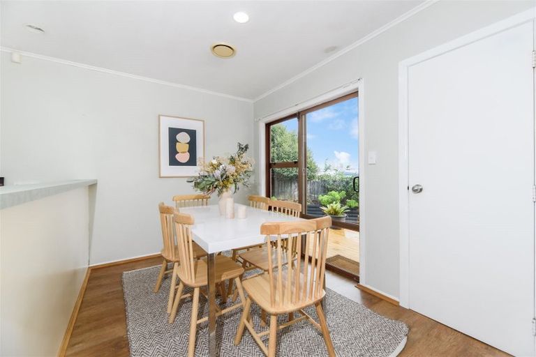 Photo of property in 13 Roby Street, Te Atatu Peninsula, Auckland, 0610