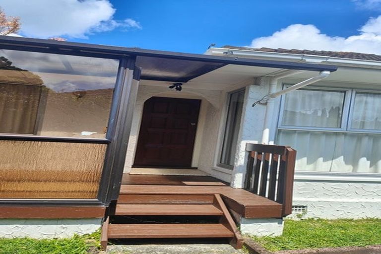 Photo of property in 38 Durham Street, Te Atatu Peninsula, Auckland, 0610